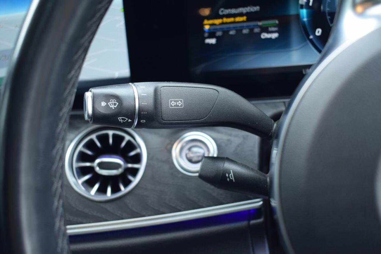 Mercedes-Benz E-Class view 50
