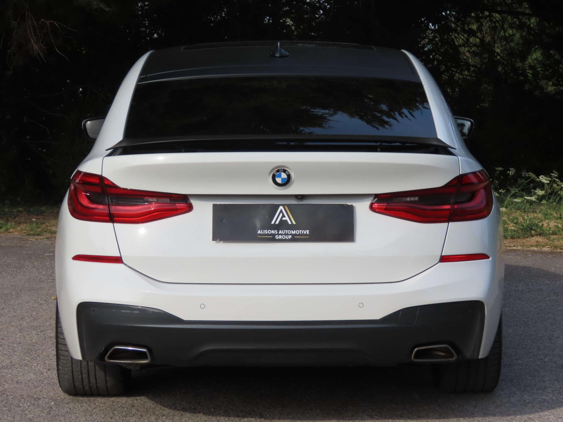 BMW 6 Series view 5