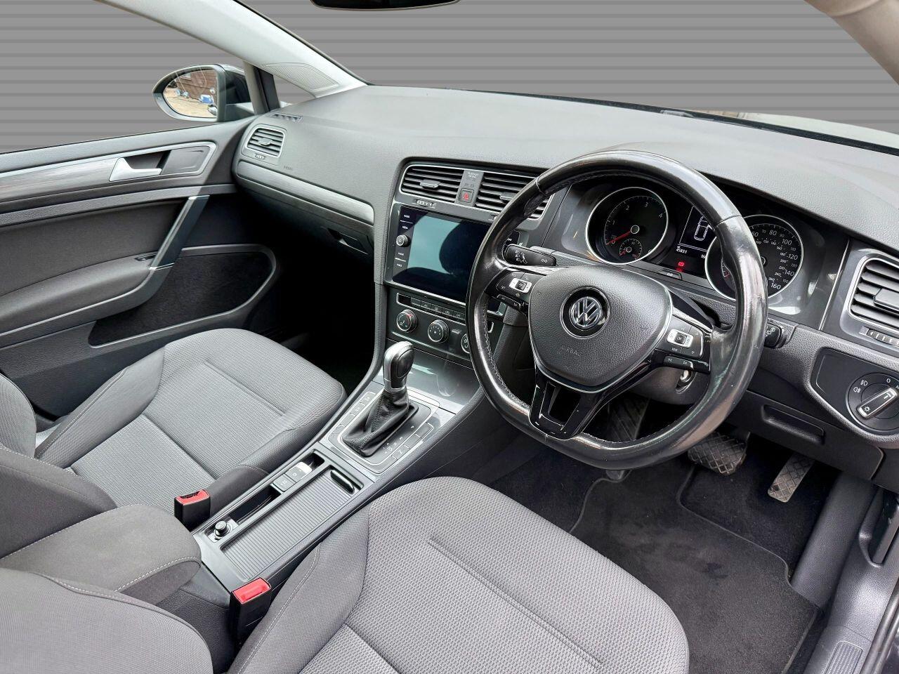 Volkswagen Golf view 16