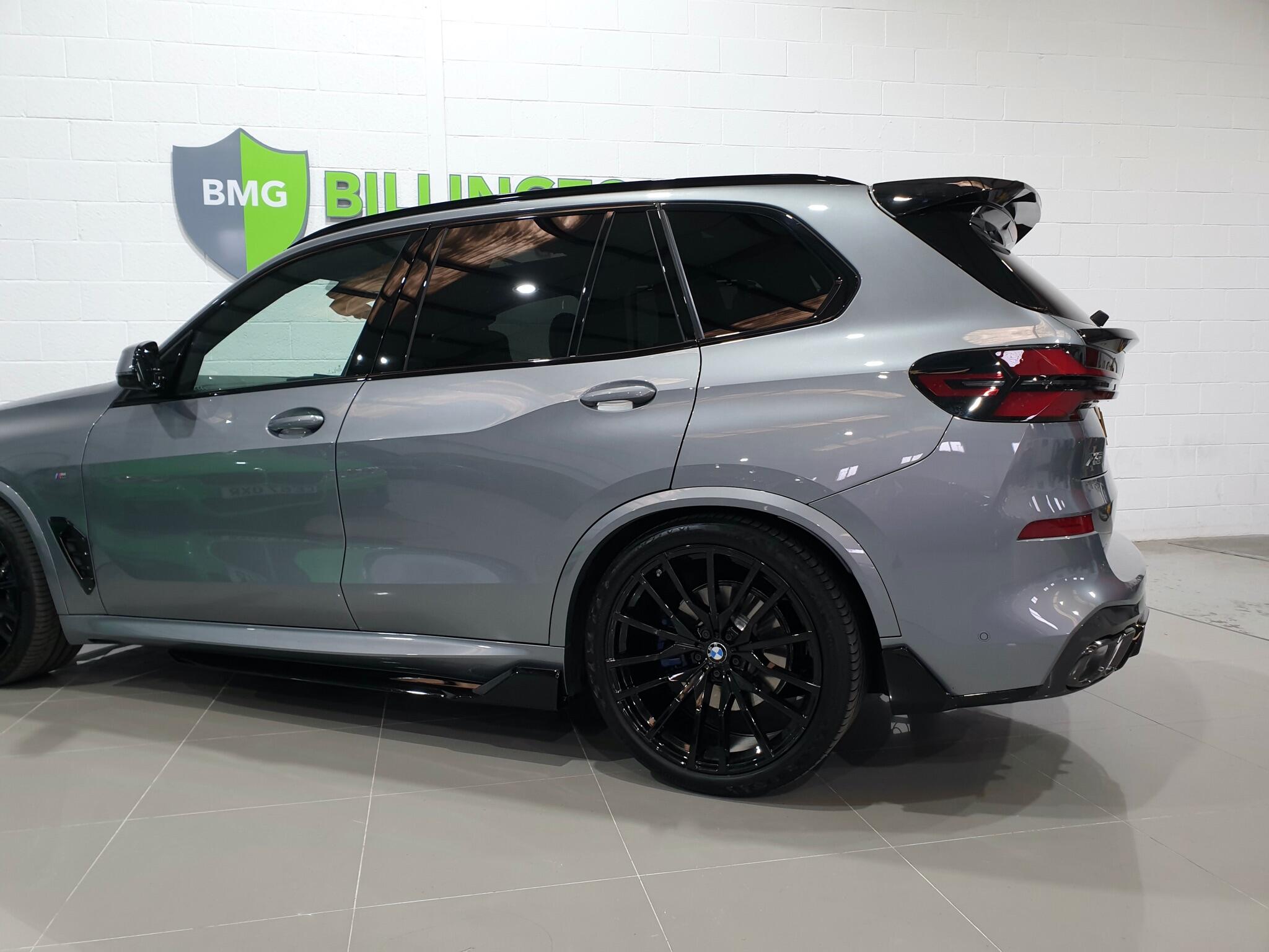 BMW X5 view 29