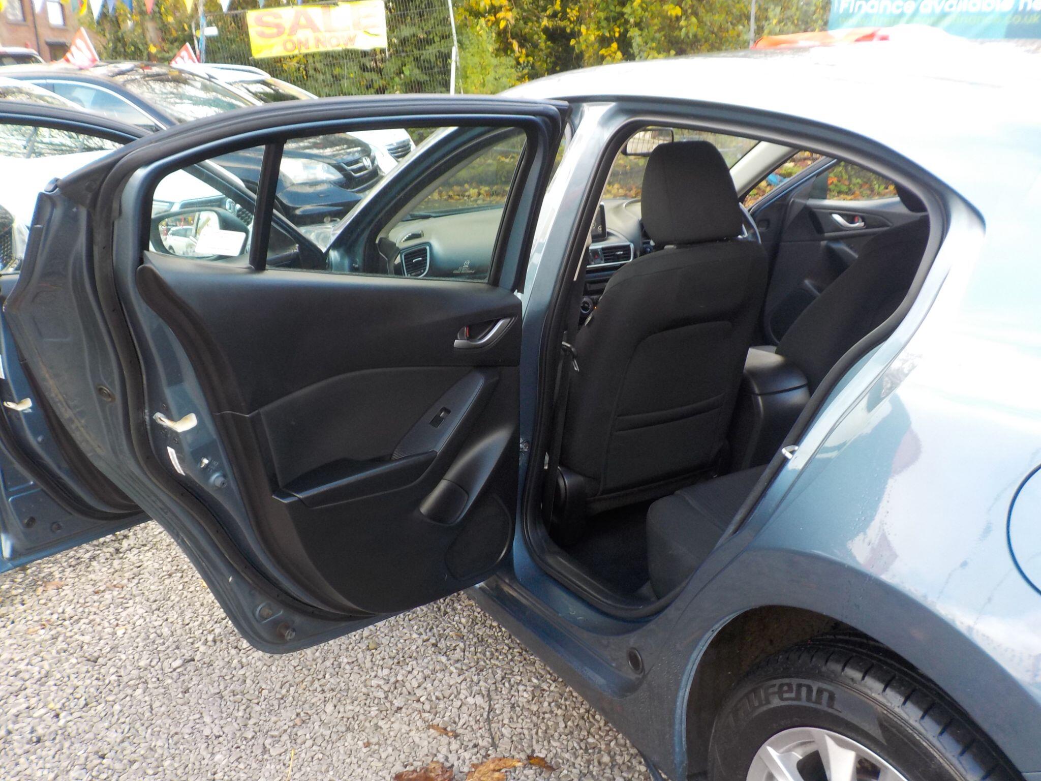 Mazda Mazda3 2.0 SKYACTIV-G SE Nav Euro 5 (s/s) 5dr