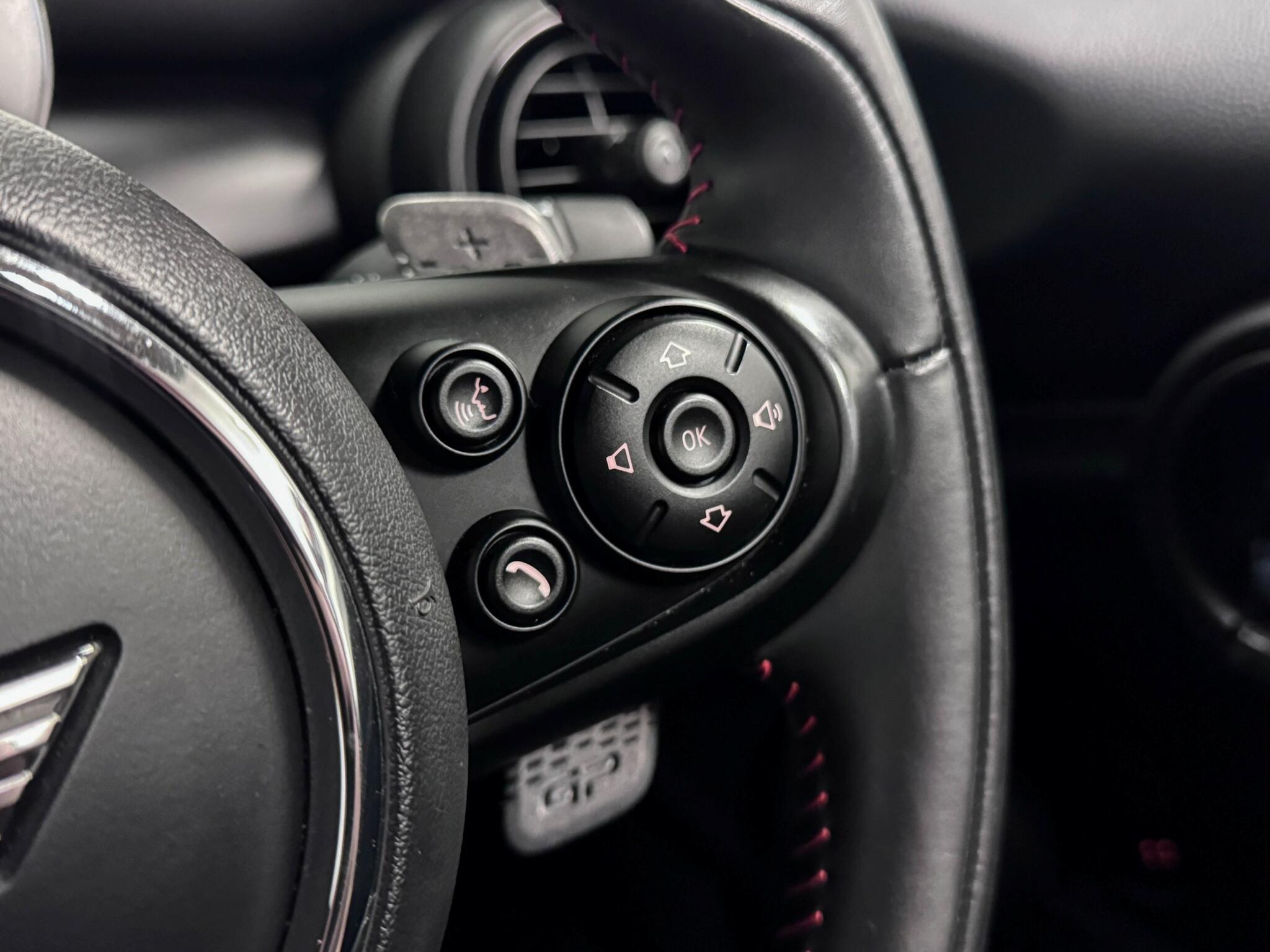 Mini Hatch view 14