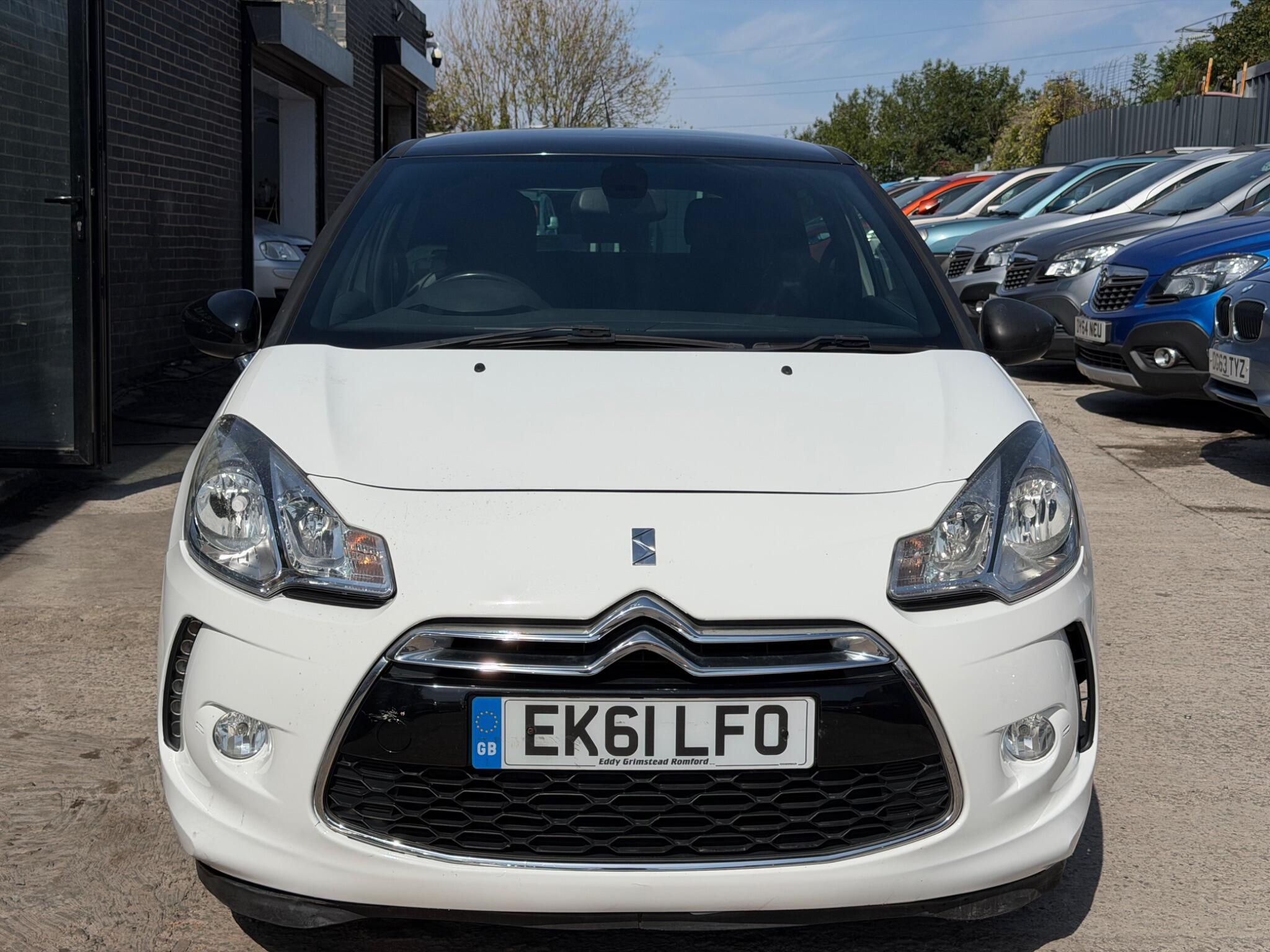 Citroen DS3 view 2