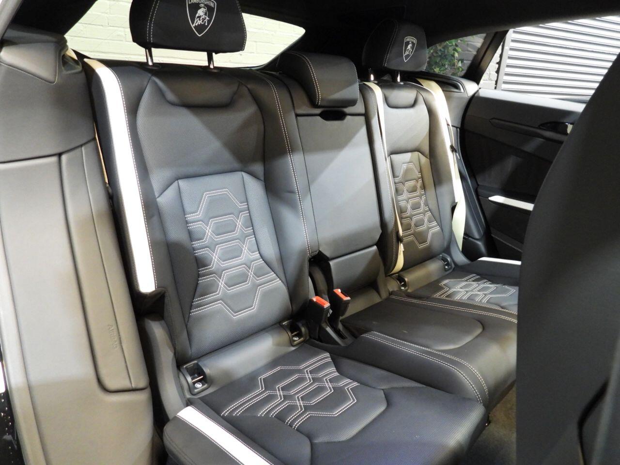 Lamborghini Urus view 21