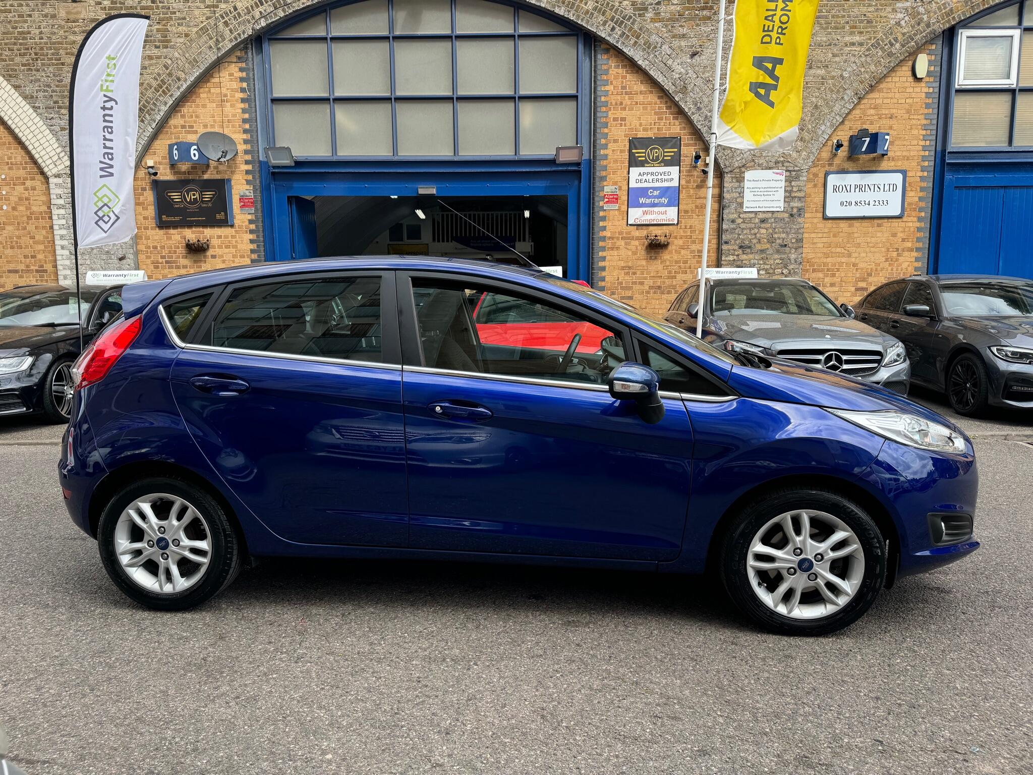 Ford Fiesta view 9