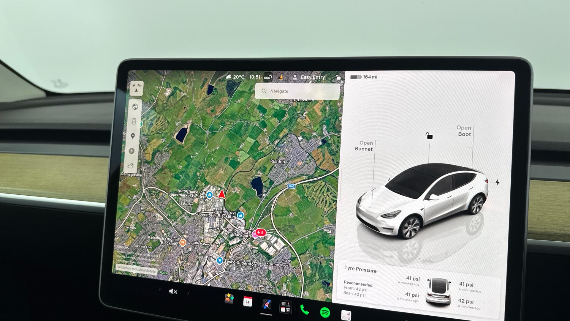 Tesla Model Y view 29