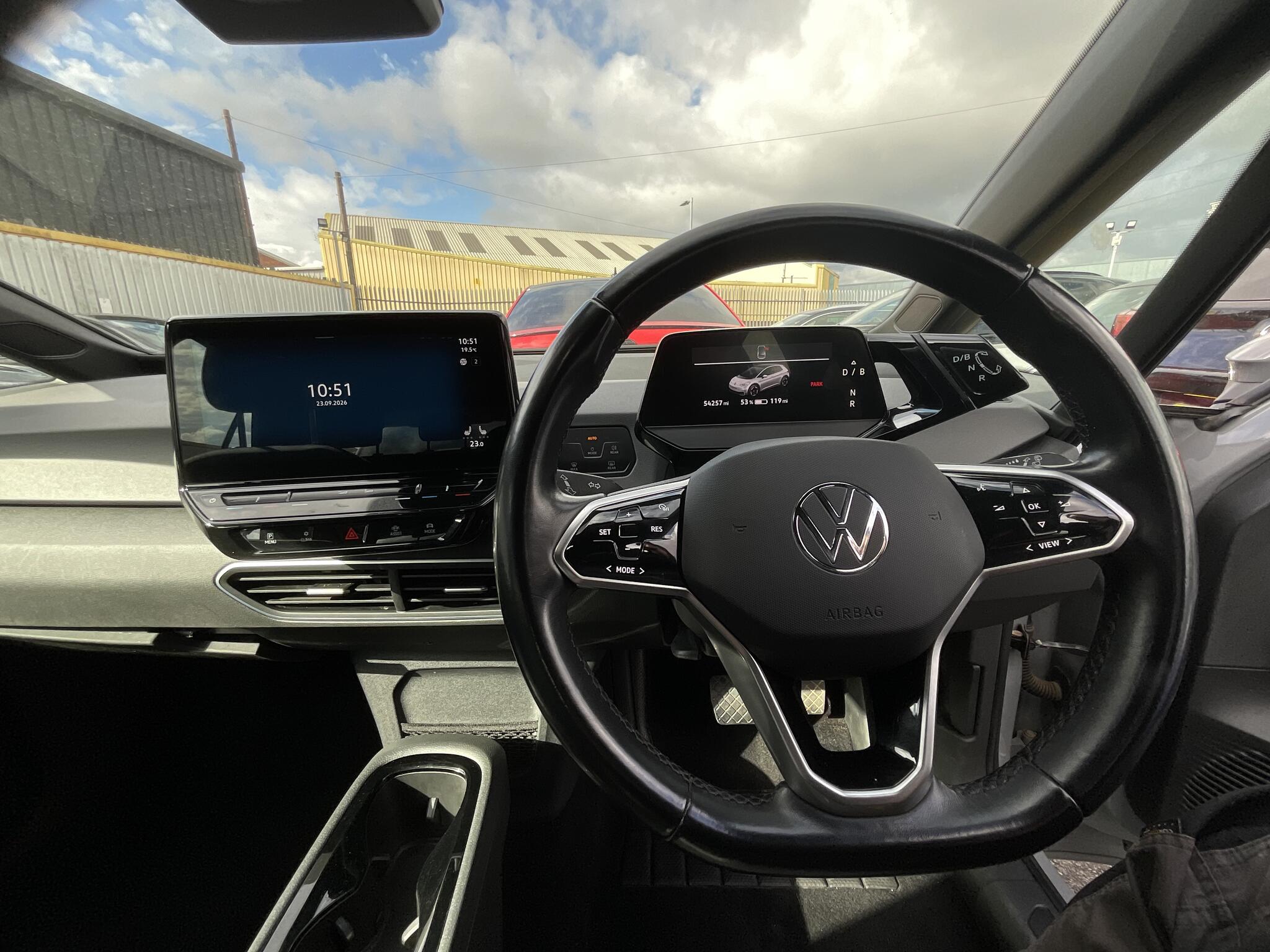 Volkswagen ID.3 view 19
