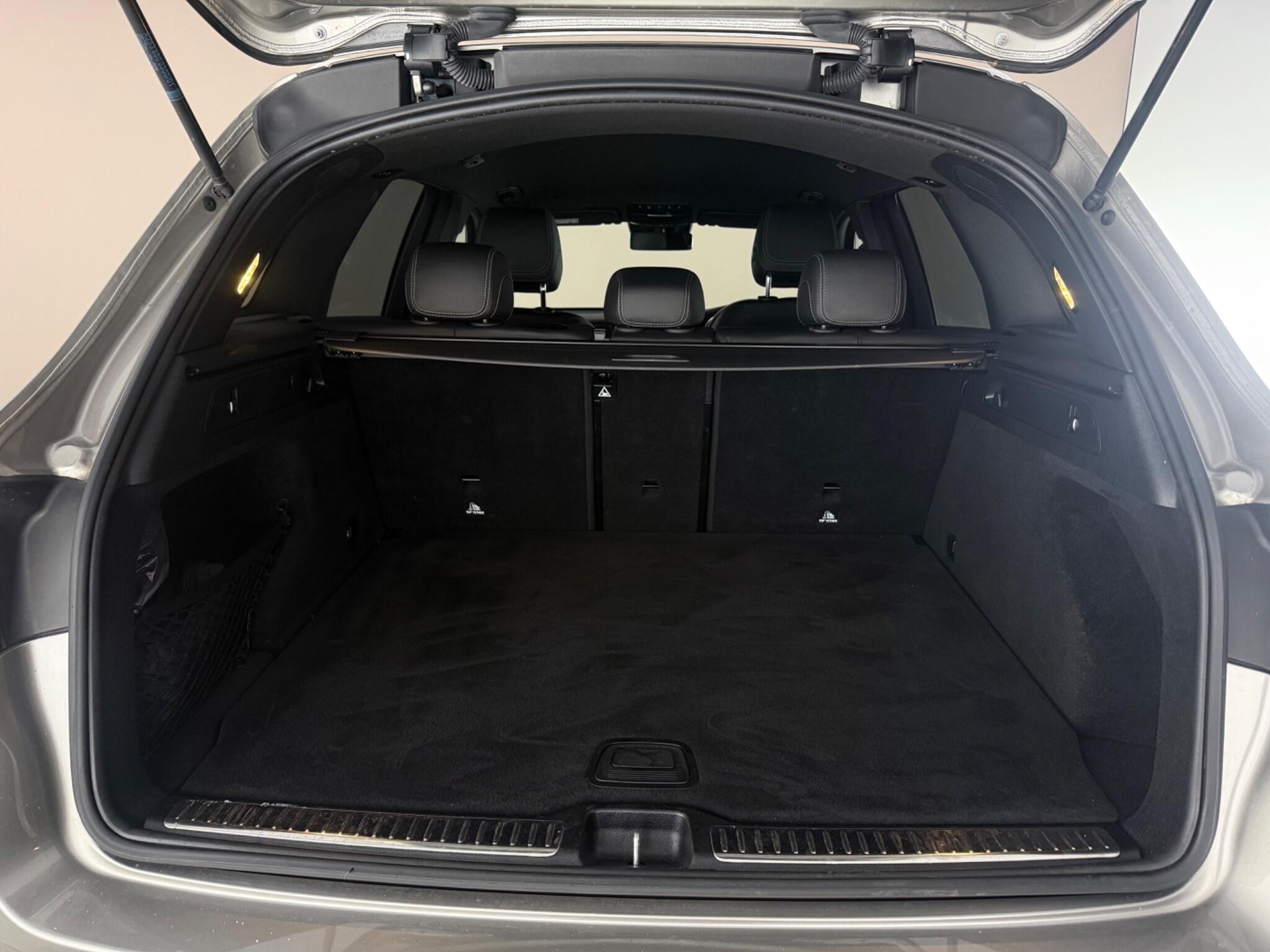 Mercedes-Benz GLC view 10