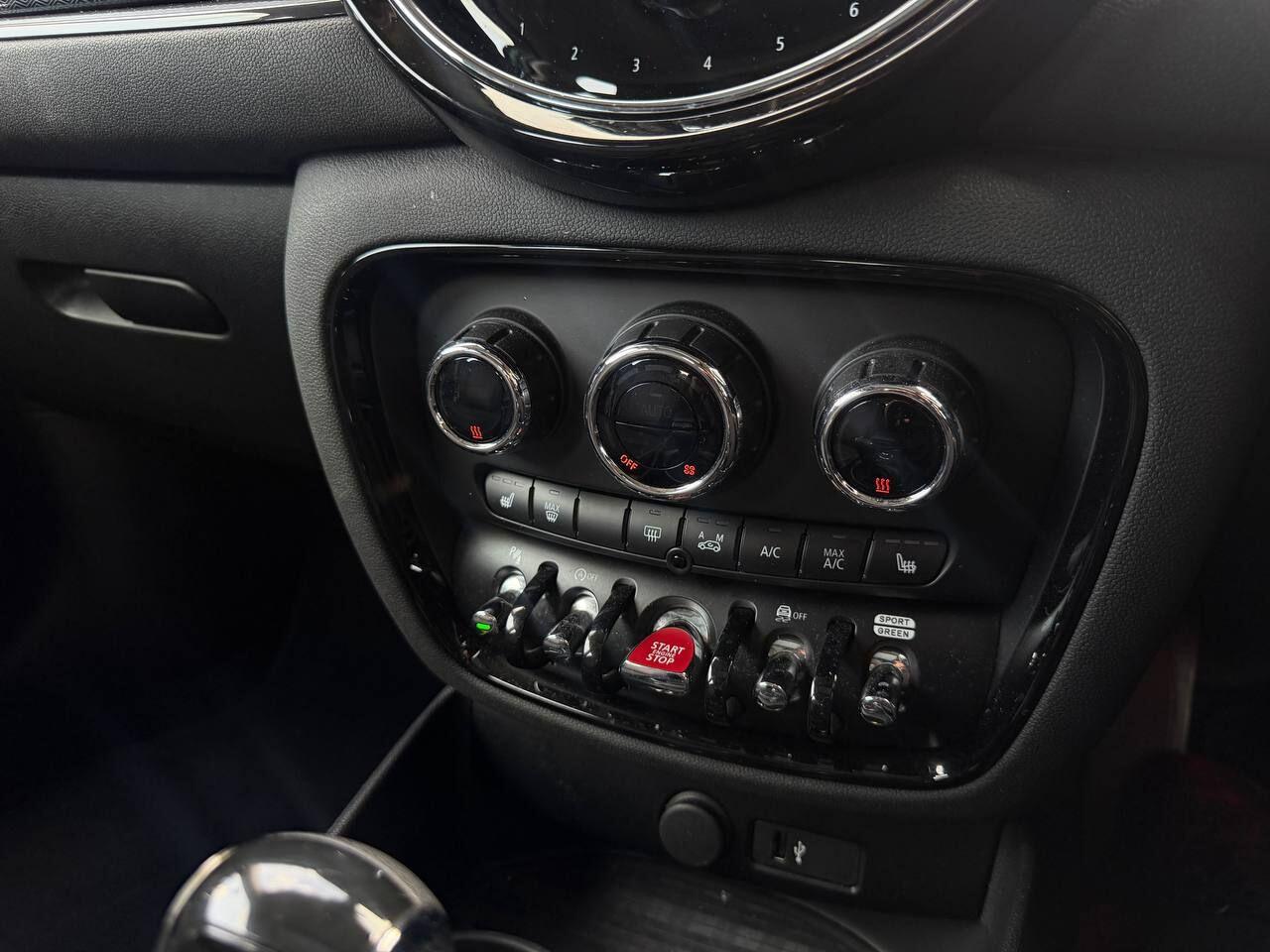 MINI Clubman view 38