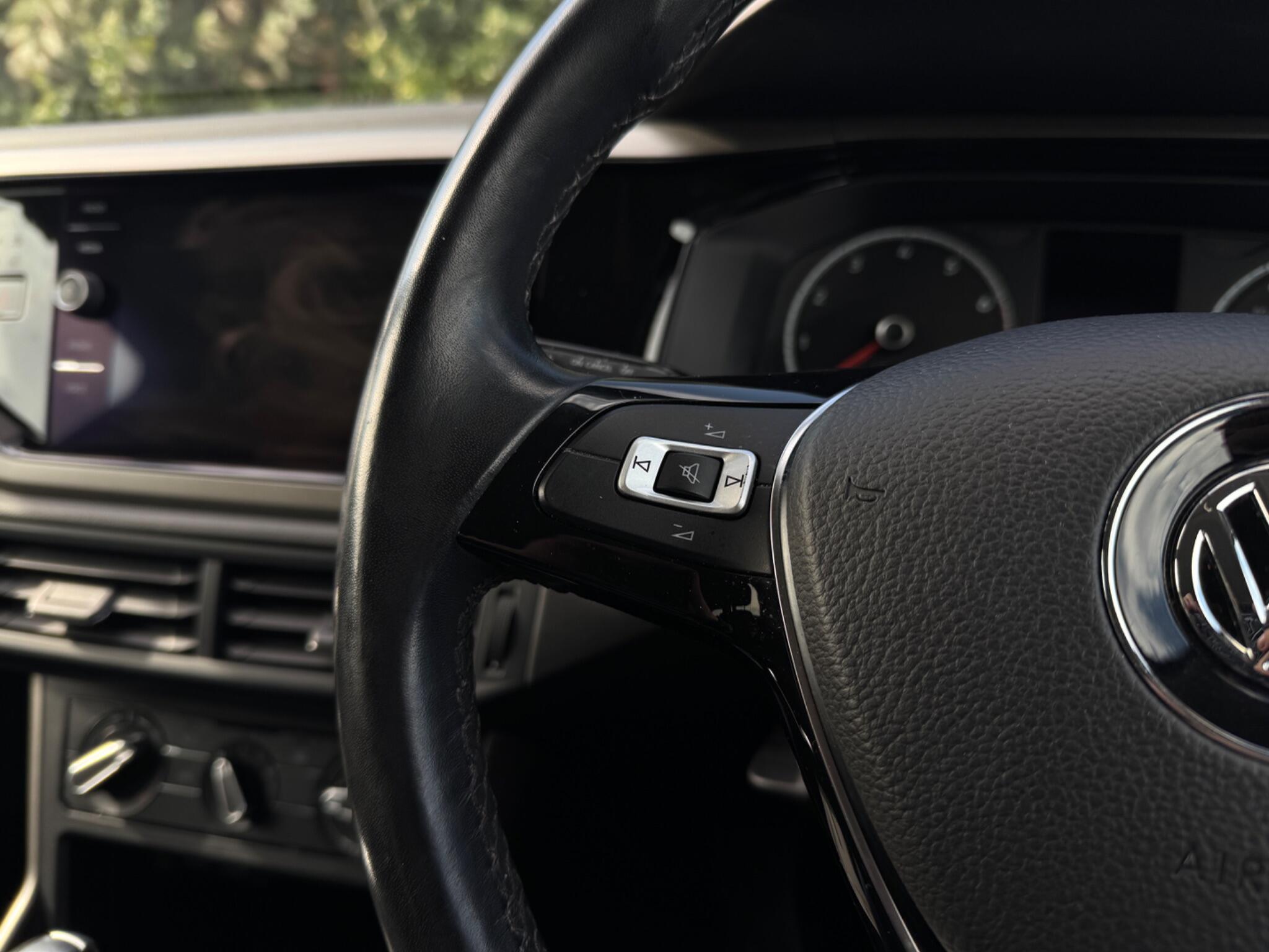 Volkswagen Polo view 22