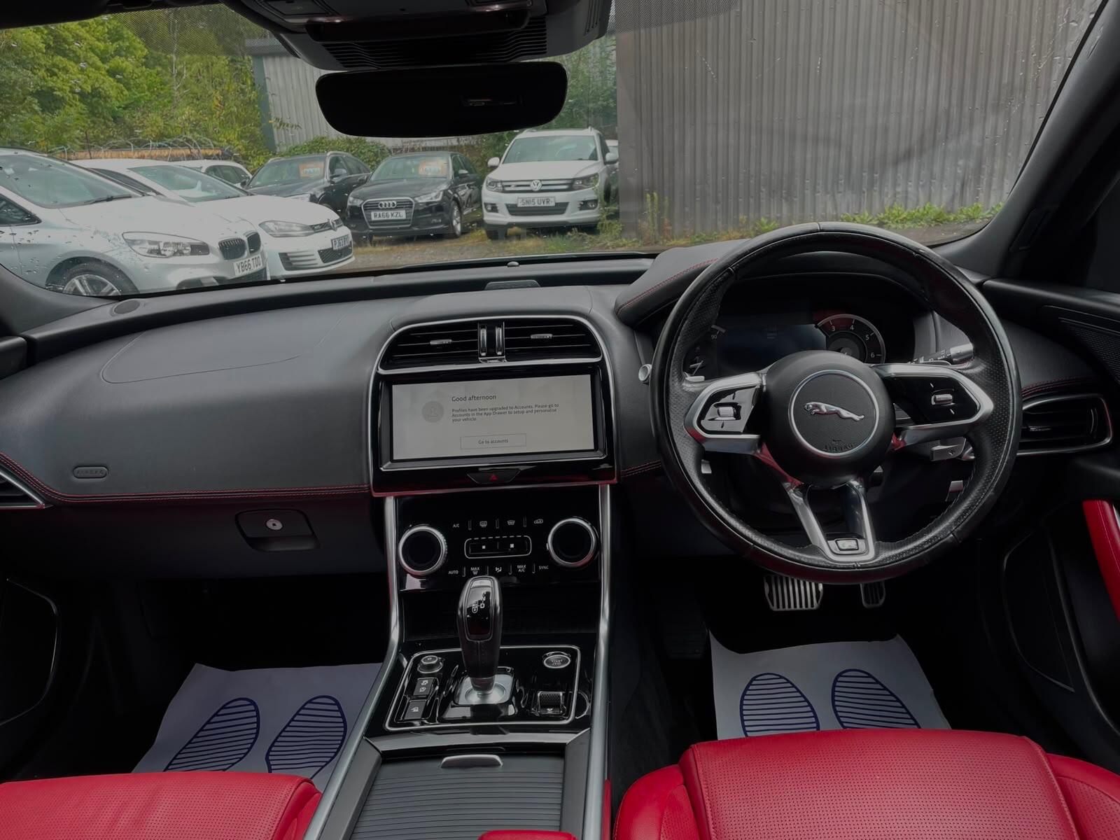 Jaguar XE view 22