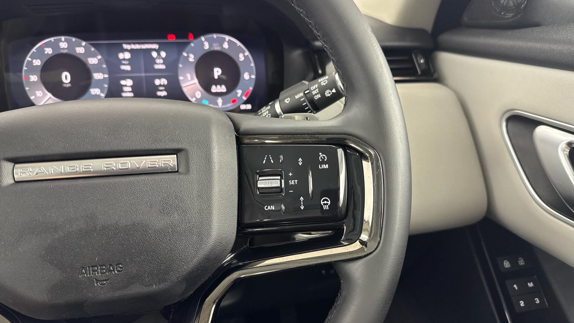 Land Rover Range Rover Velar view 42