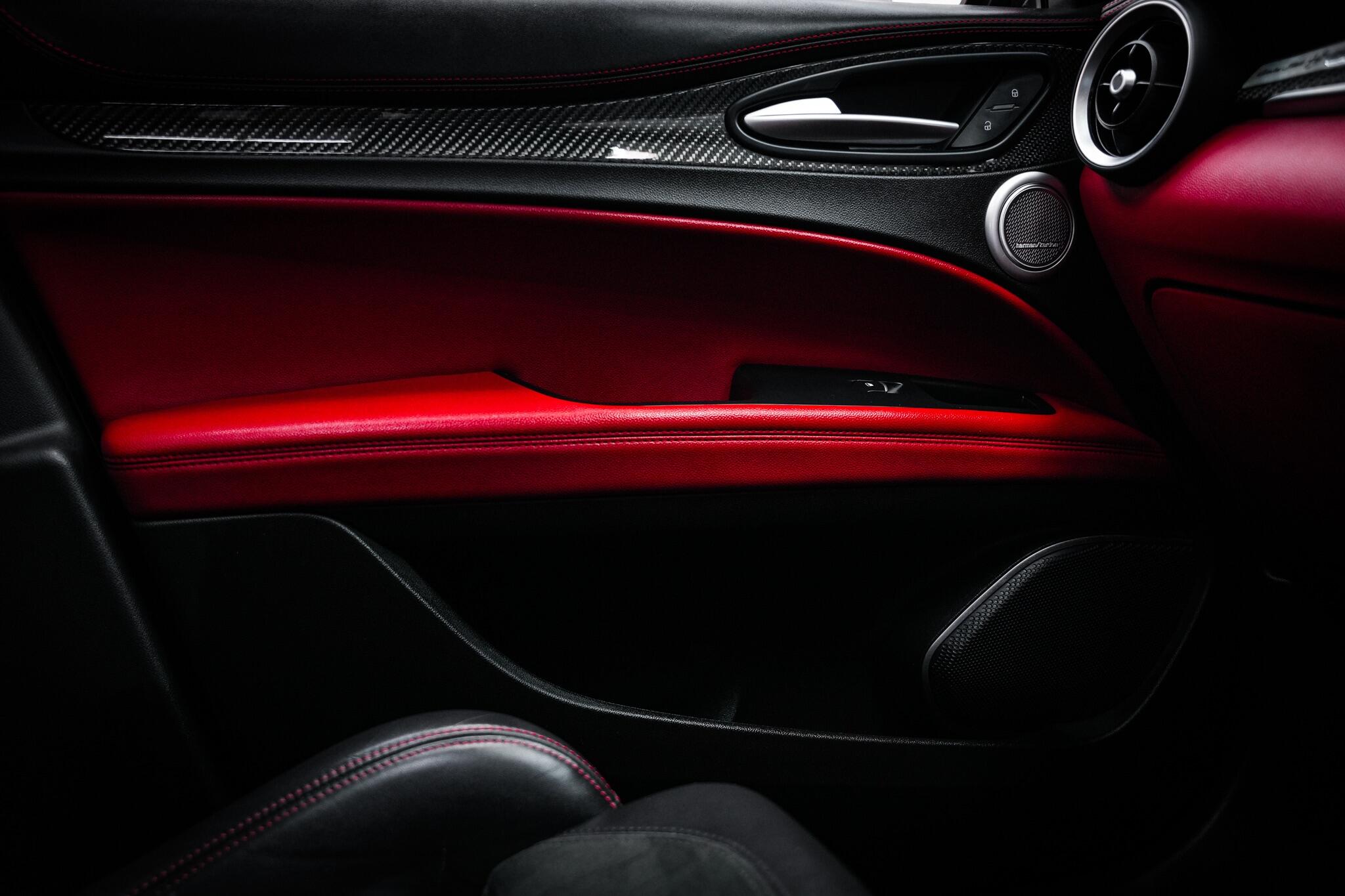 Alfa Romeo Stelvio view 55