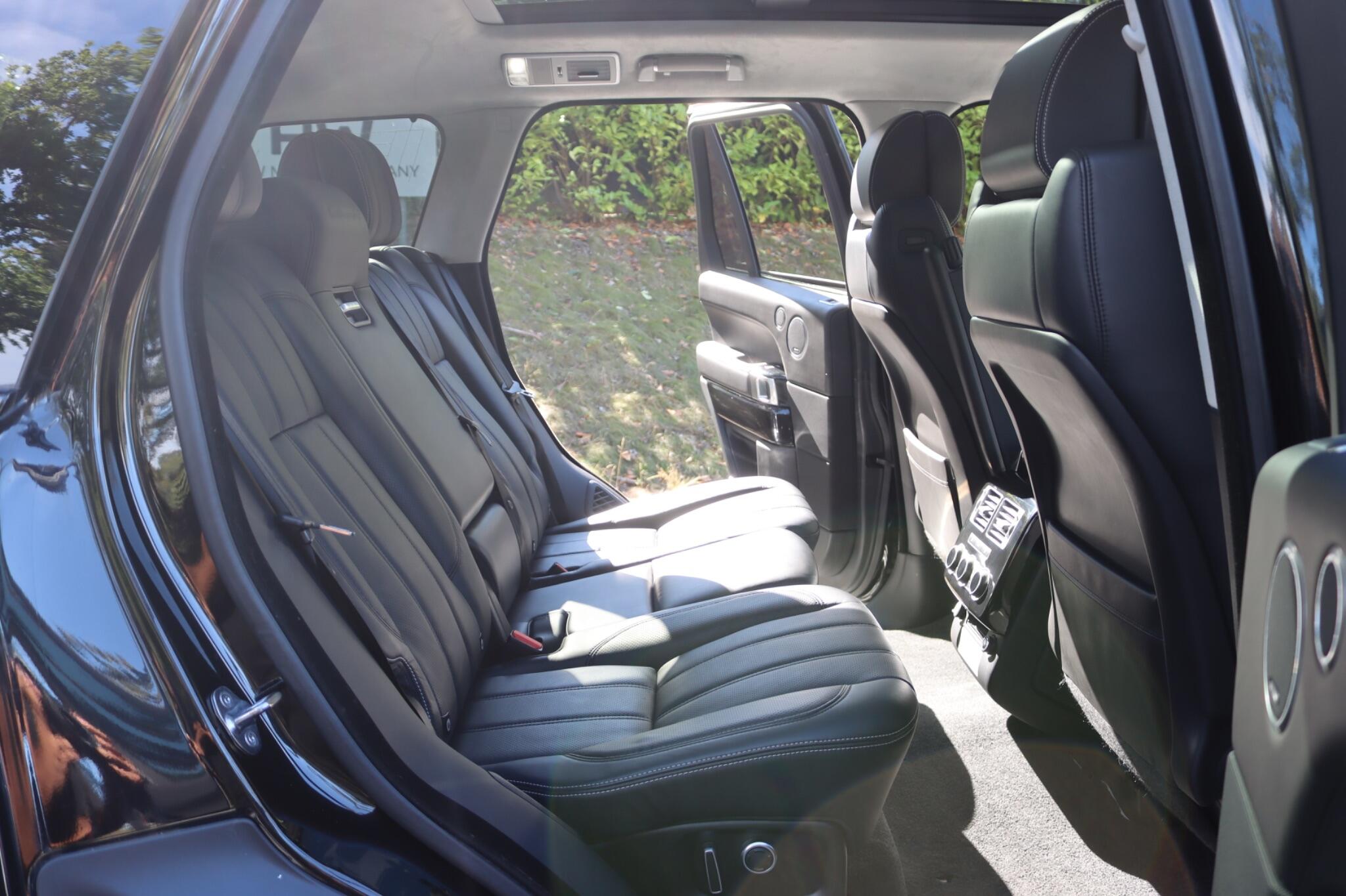 Land Rover Range Rover view 45