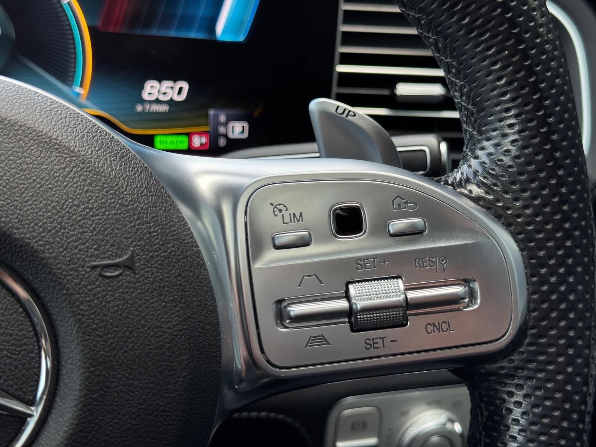 Mercedes-Benz Gle view 30