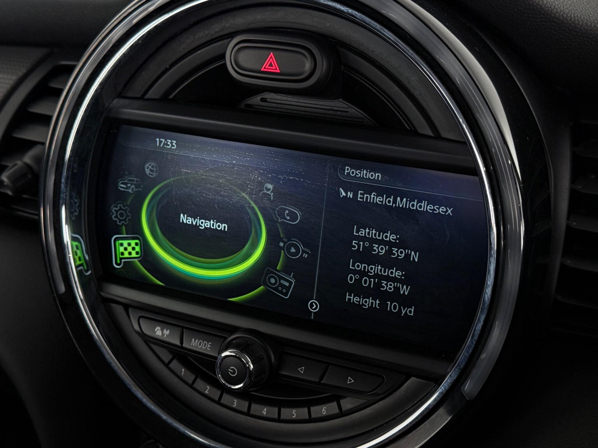 Mini Hatch view 19
