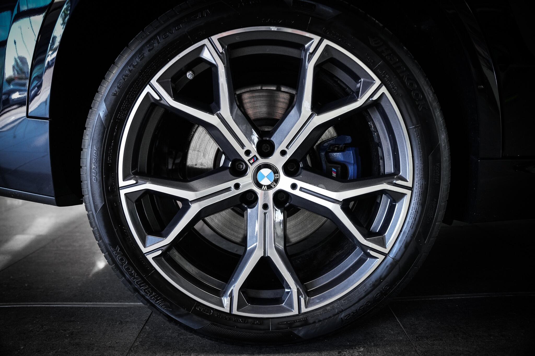 BMW X5 view 27