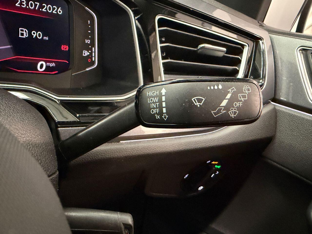 Volkswagen Polo view 14