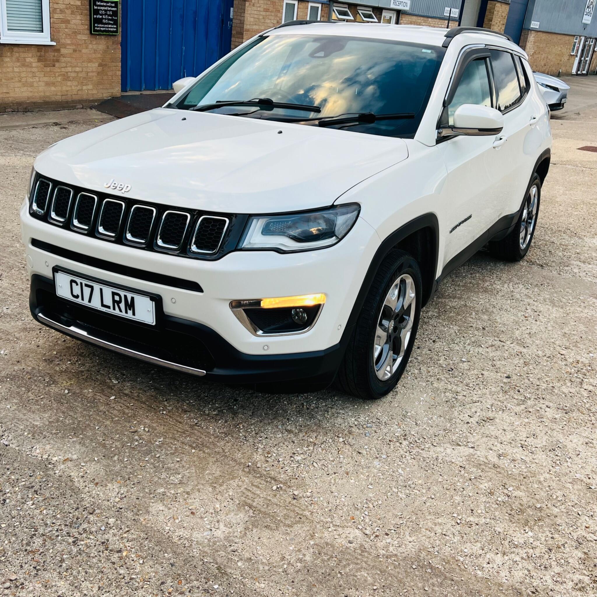 Jeep Compass view 3