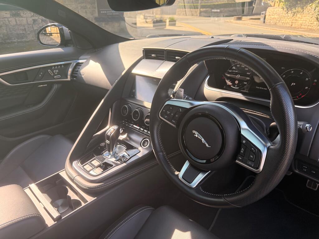 Jaguar F-Type view 37