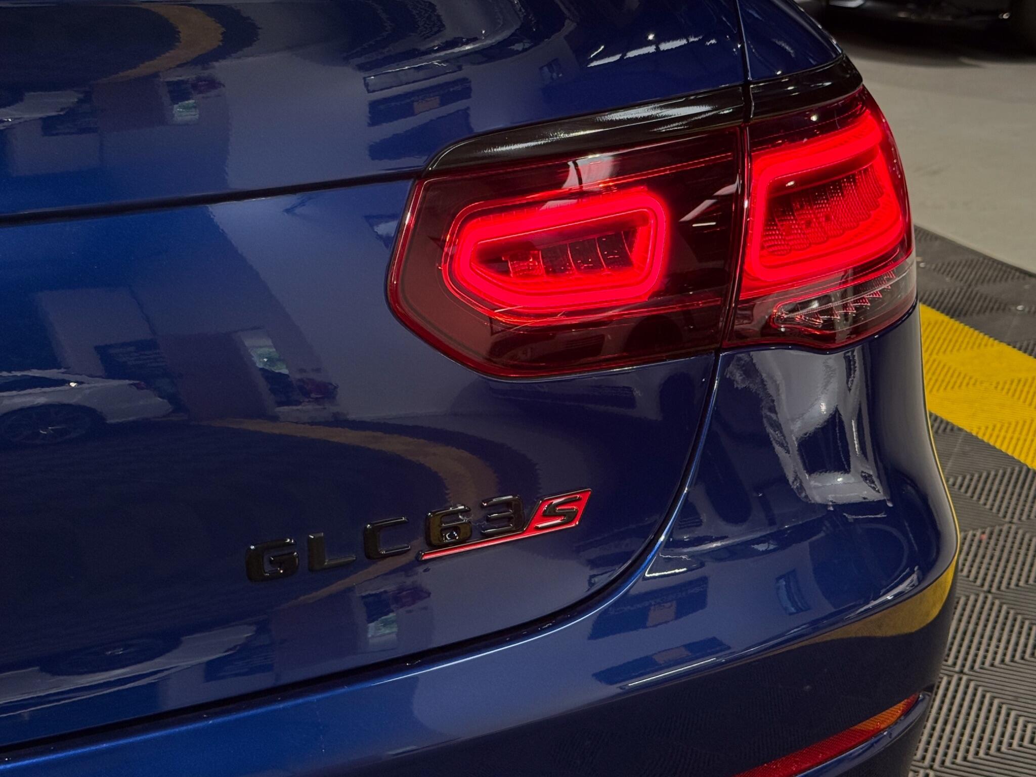 Mercedes-Benz GLC view 16