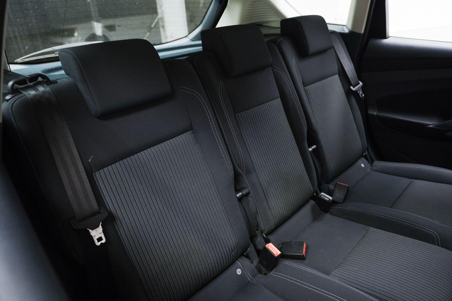 Ford C-Max view 11