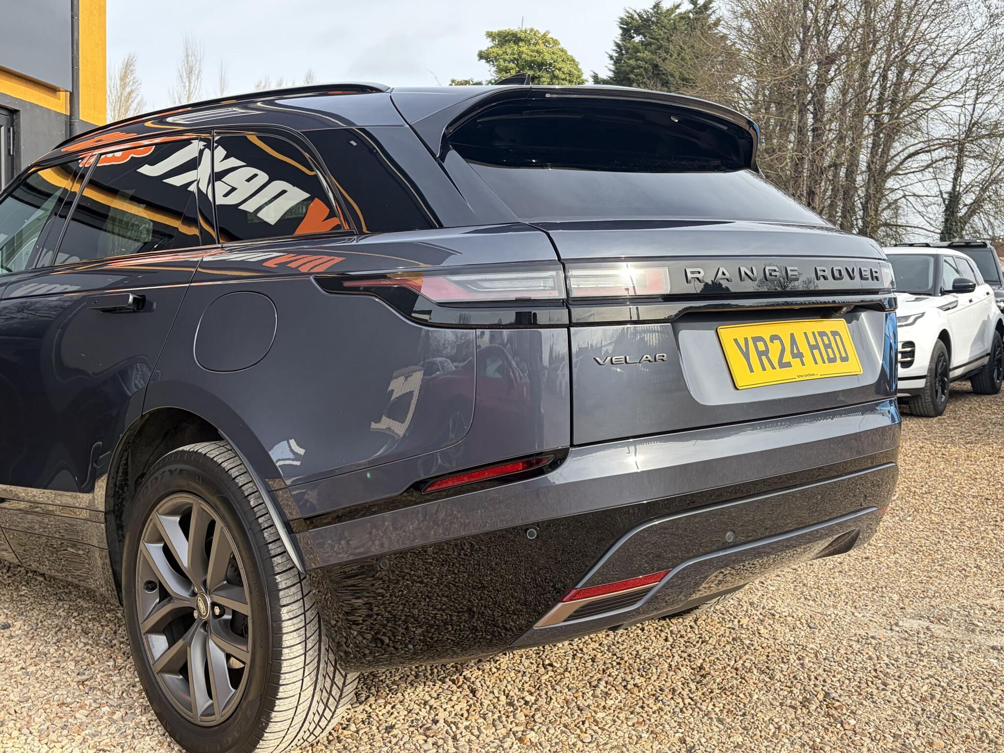 Land Rover Range Rover Velar view 7