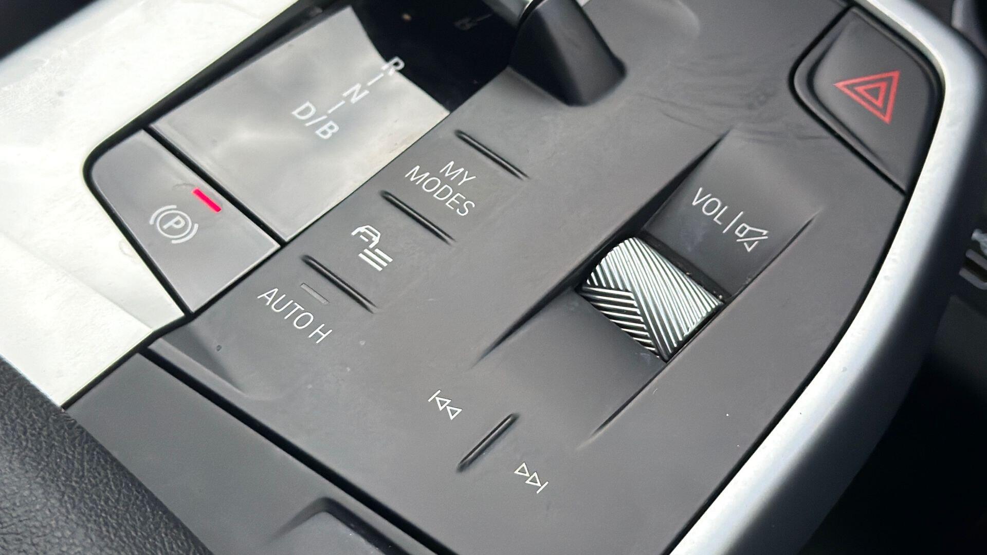BMW Ix1 view 20