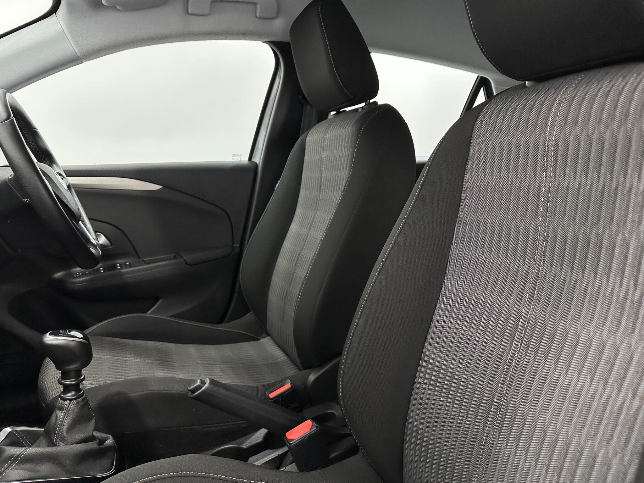 Vauxhall Corsa view 31