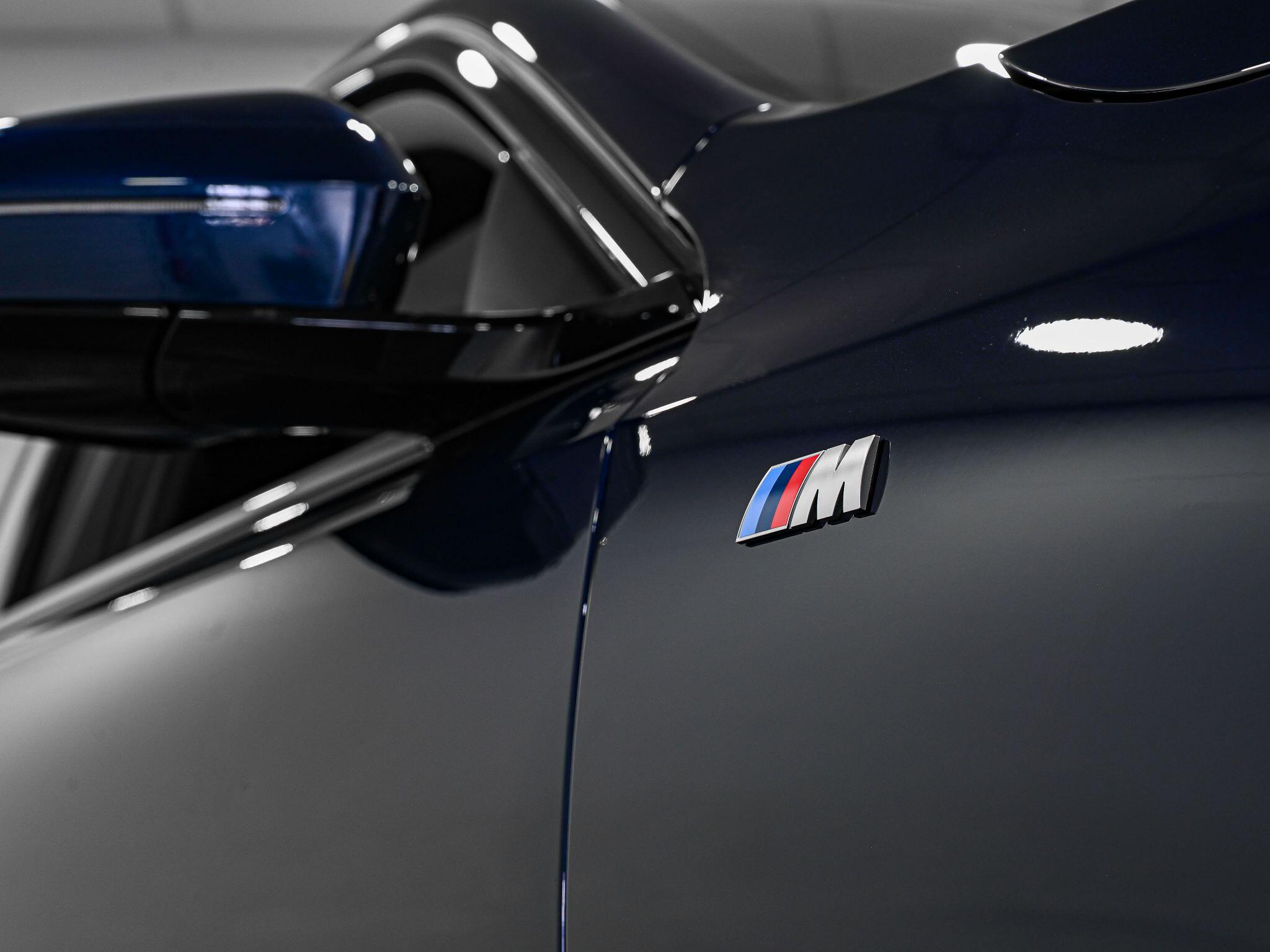 BMW 5 Series view 29