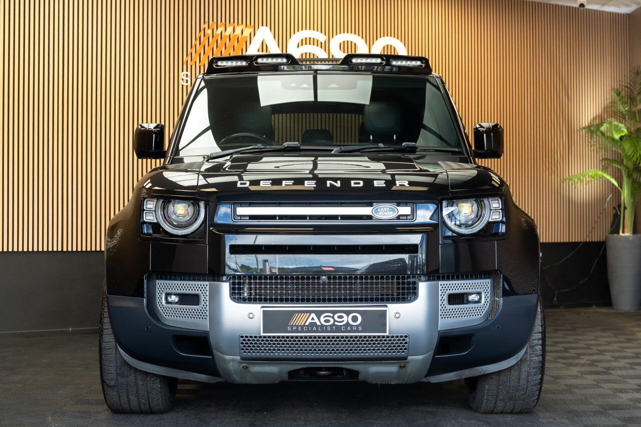 Land Rover Defender 110 view 2