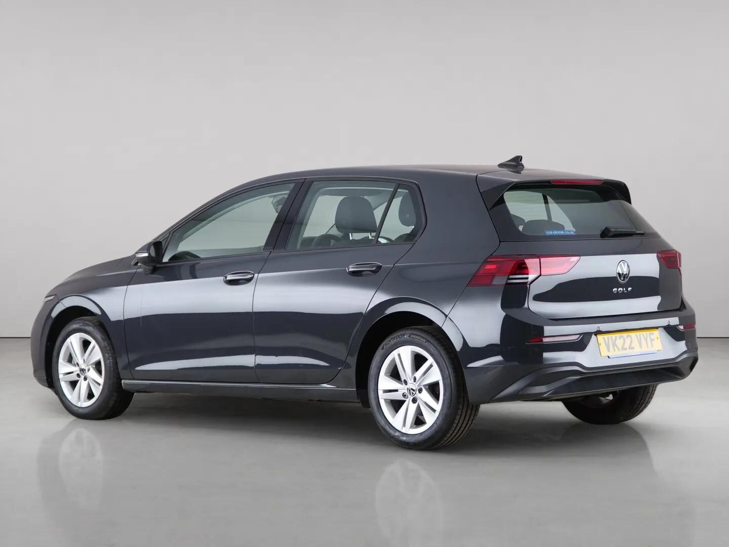 Volkswagen Golf view 6