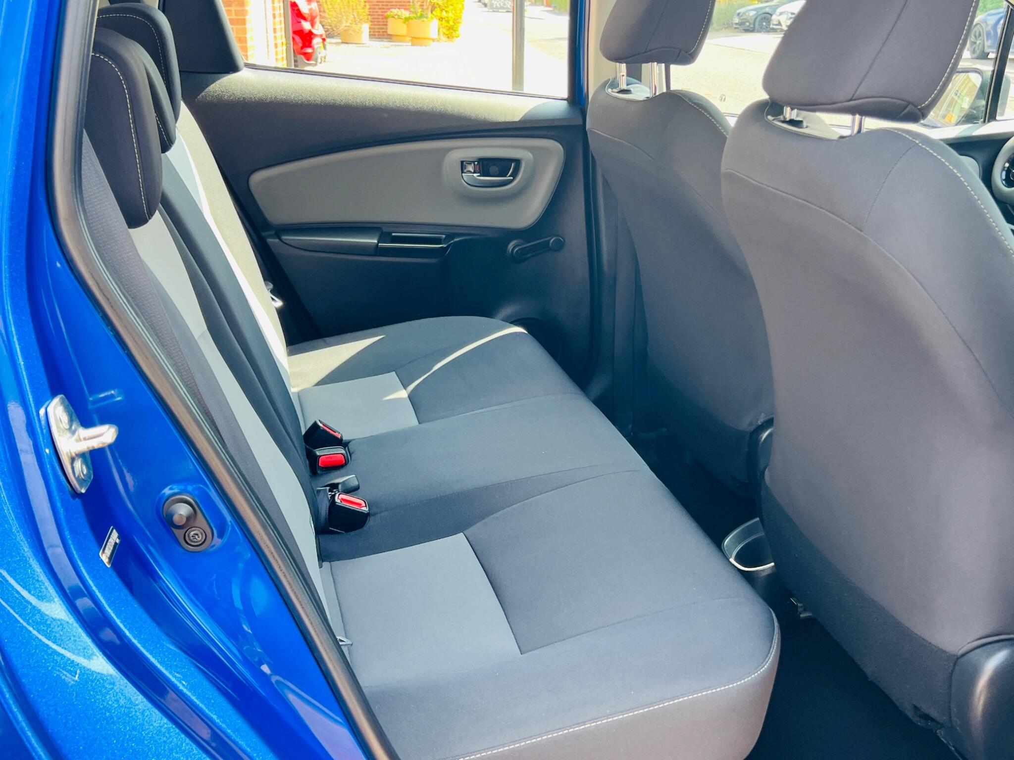 Toyota Yaris view 41