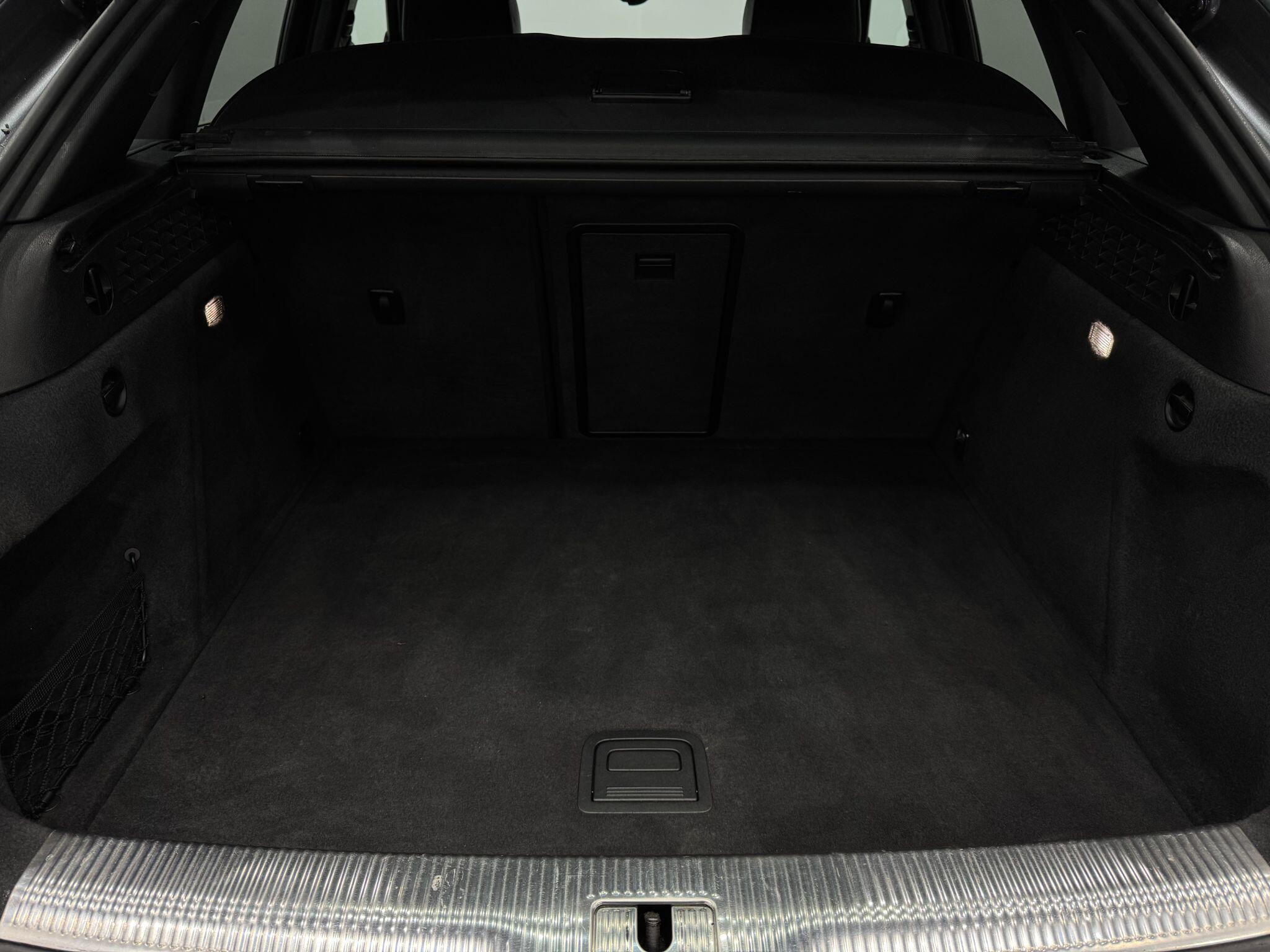 Audi Q3 view 61