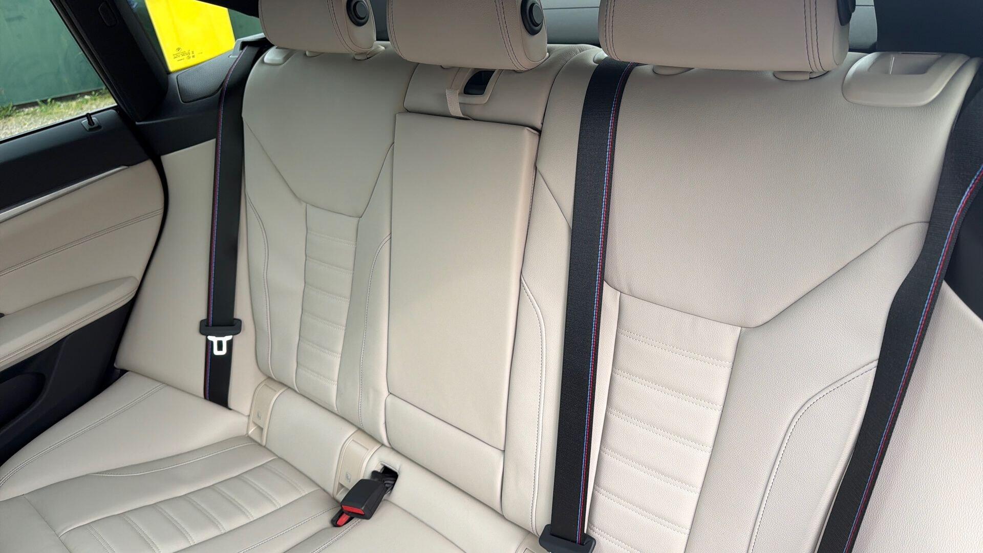BMW 4 Series view 12