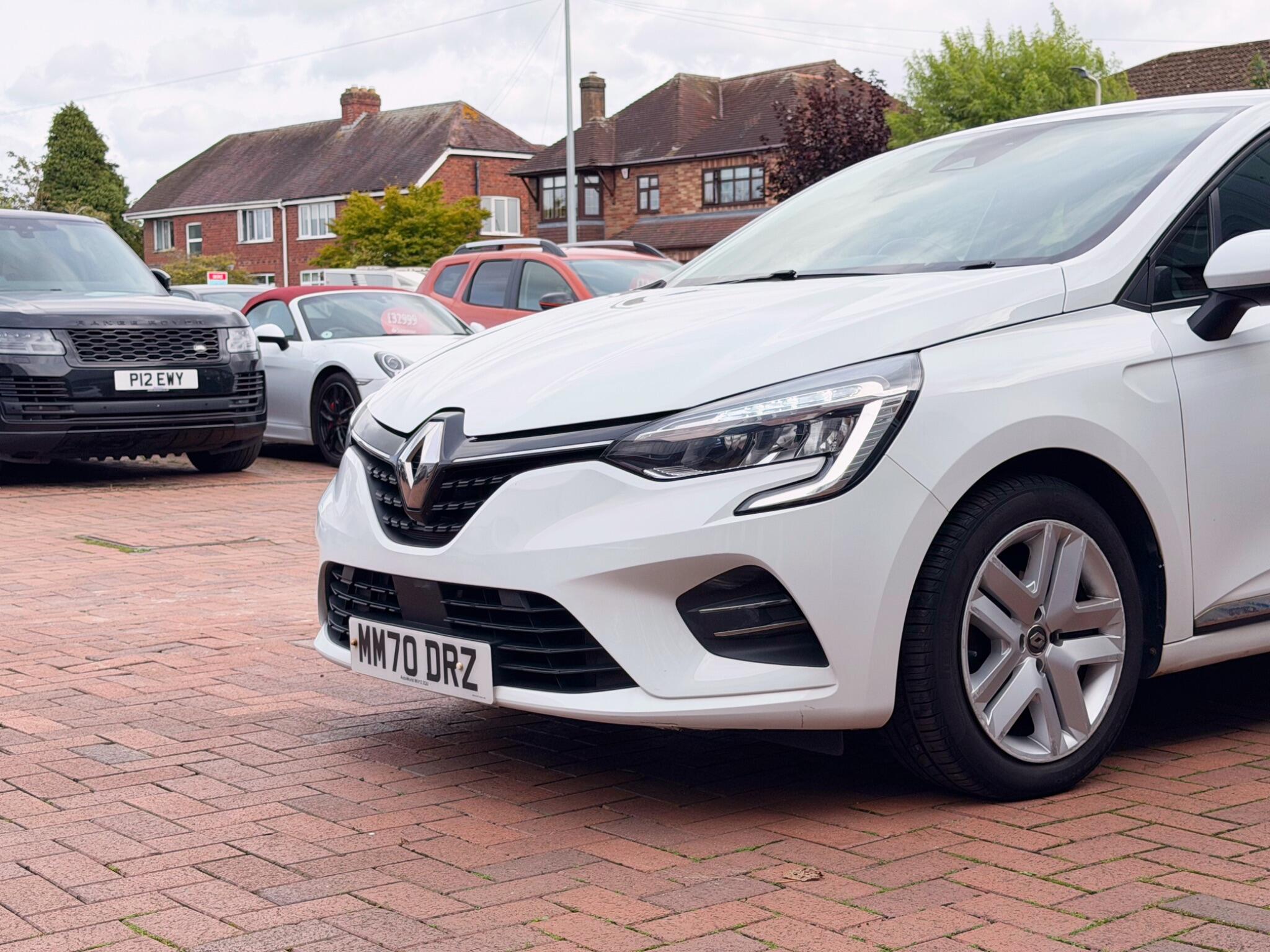 Renault Clio view 42