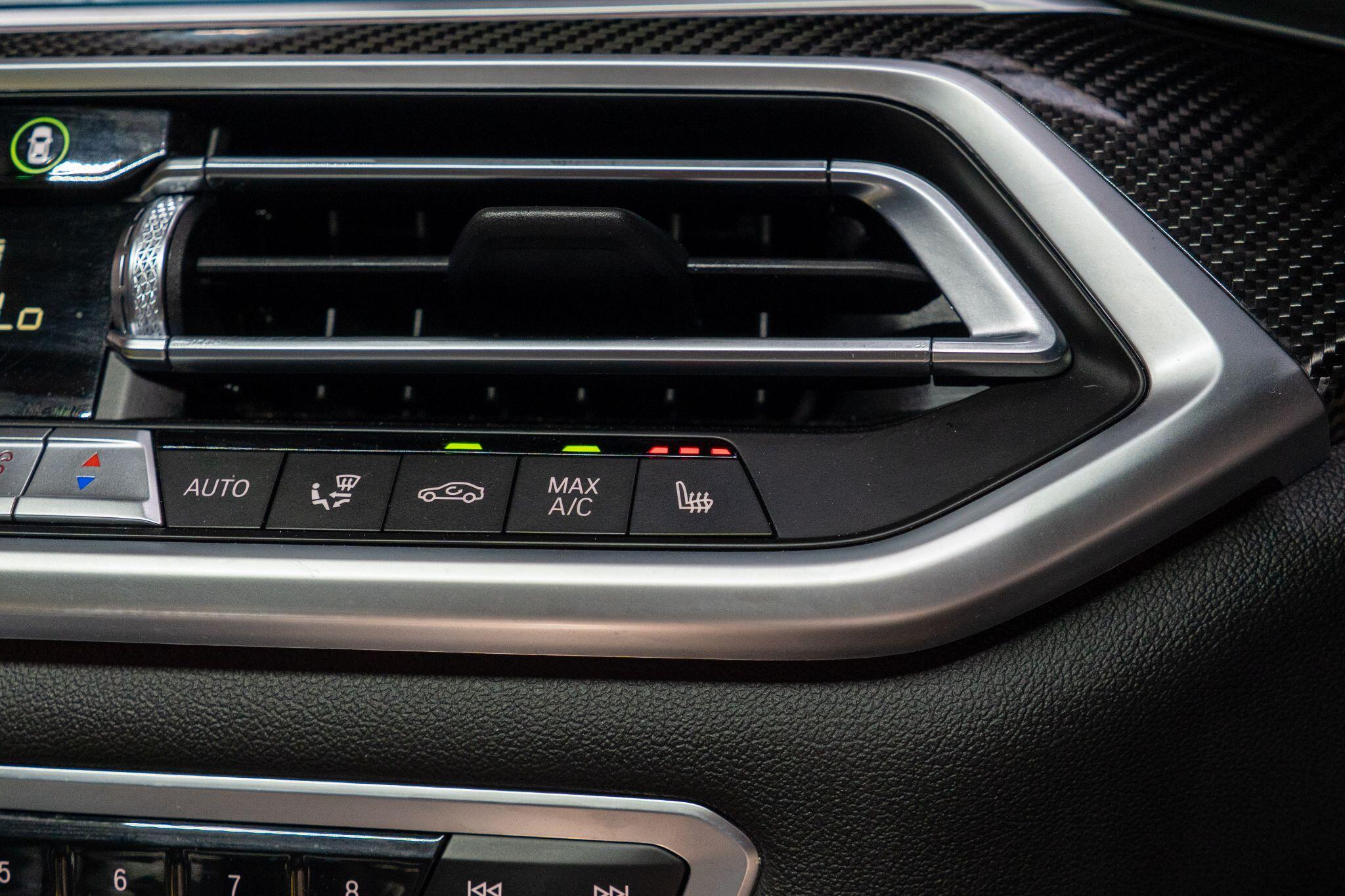 BMW X5 view 34