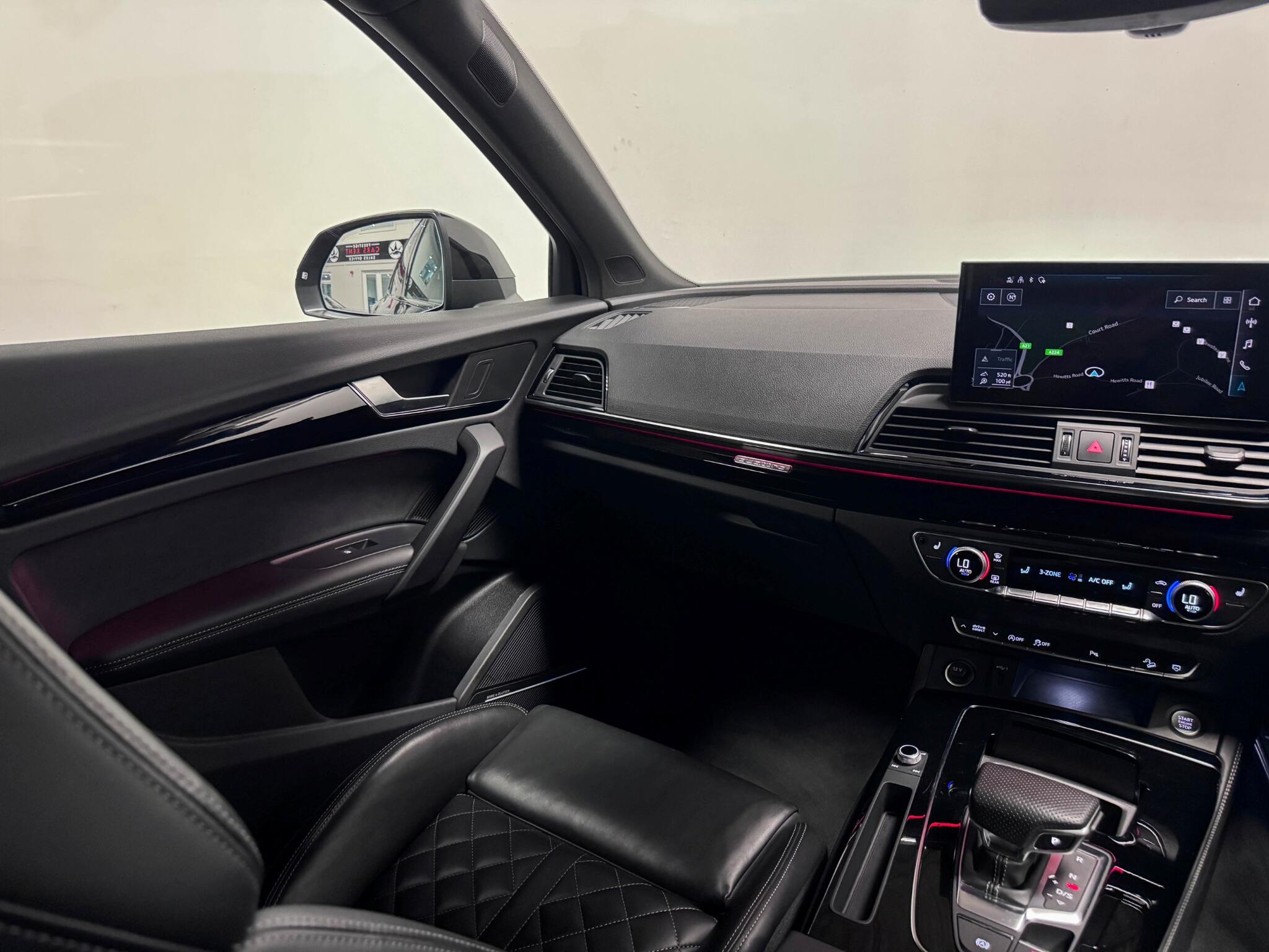 Audi Q5 view 31