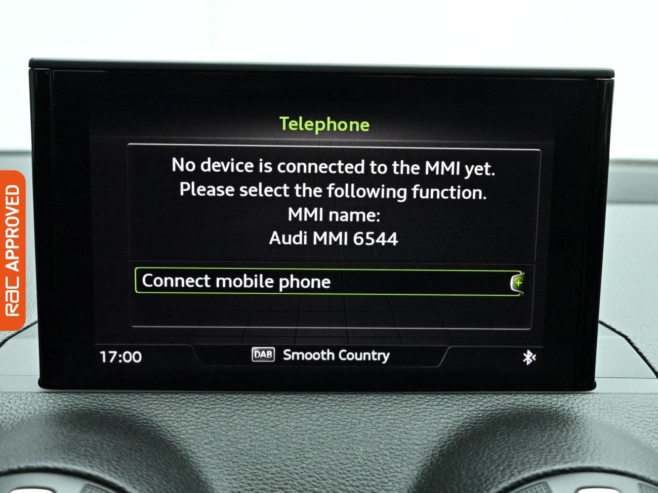Audi Q2 view 14