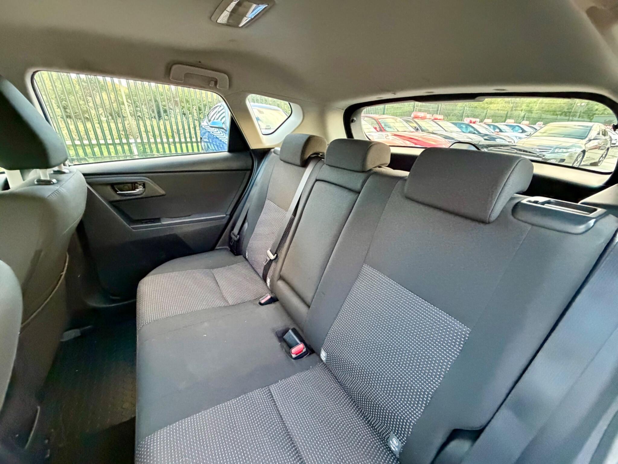 Toyota Auris view 28