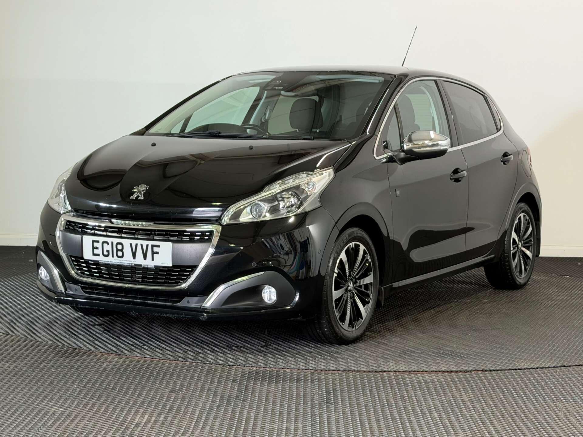 Peugeot 208 view 3