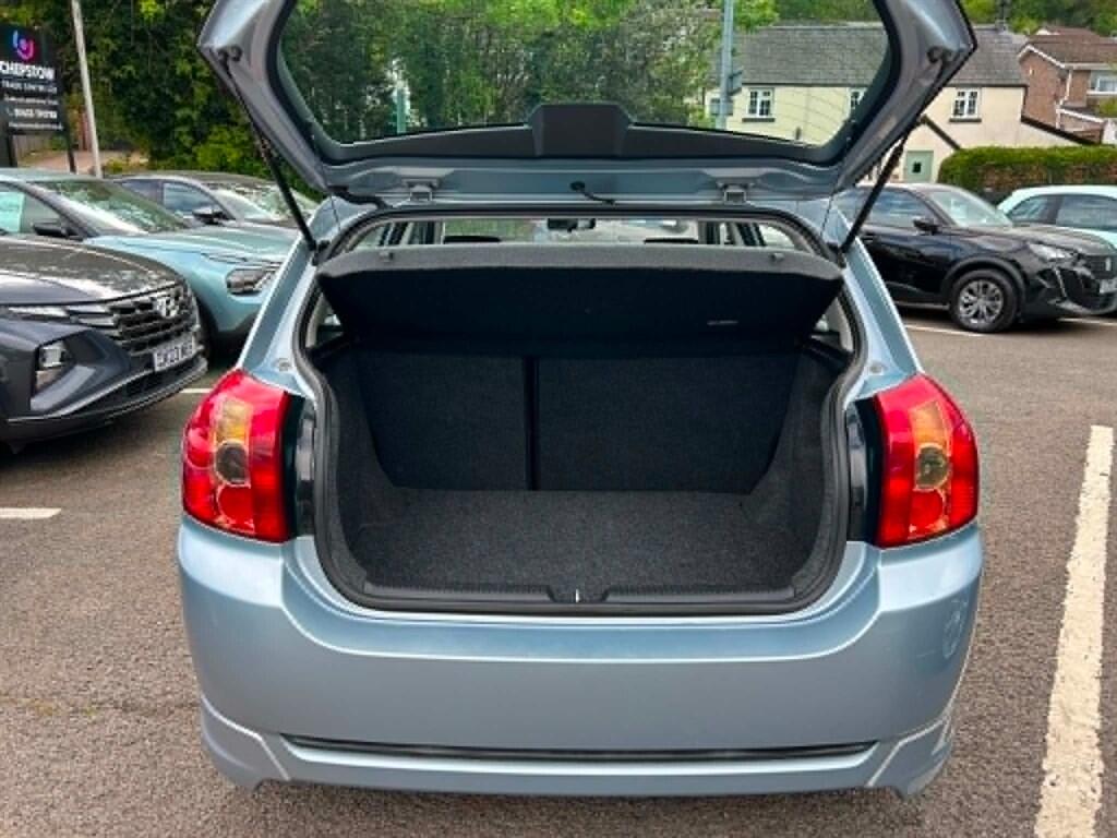 Toyota Corolla view 15