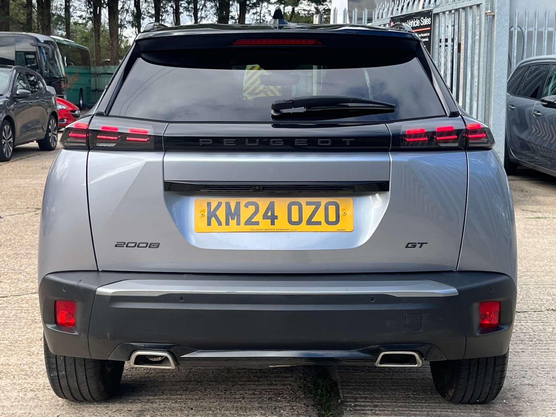 Peugeot 2008 view 9