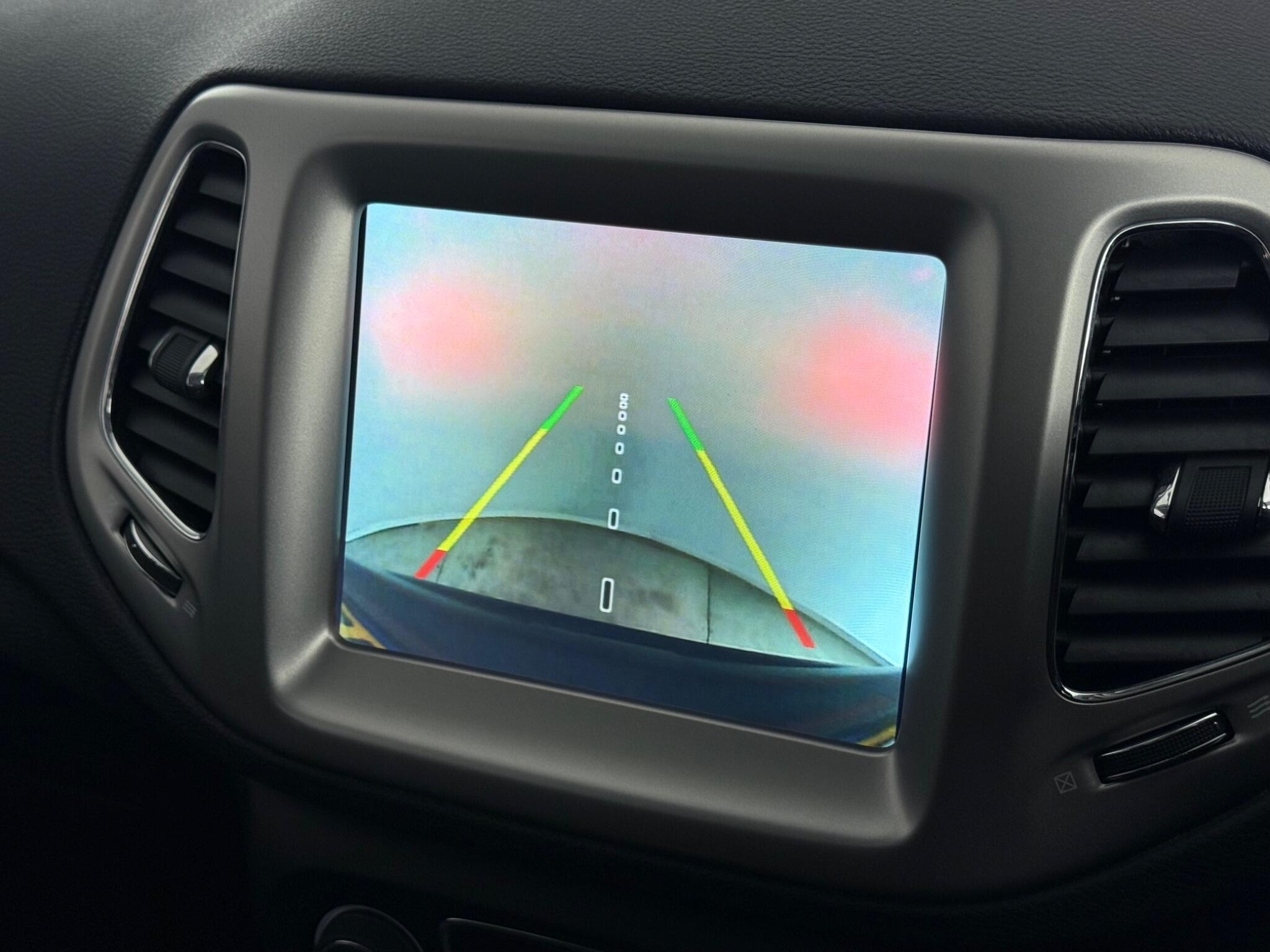 Jeep Compass view 21