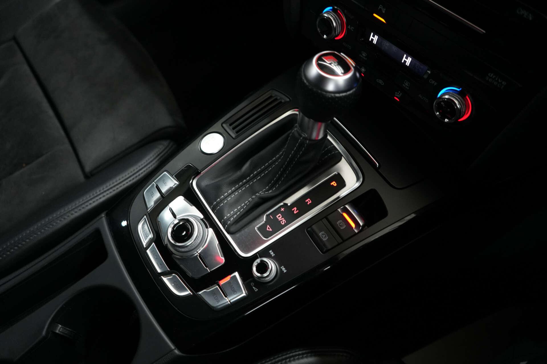 Audi RS4 view 38