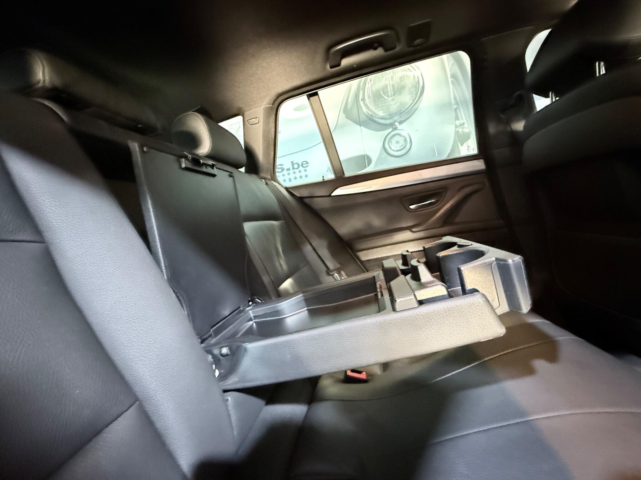 BMW 5 Series view 20