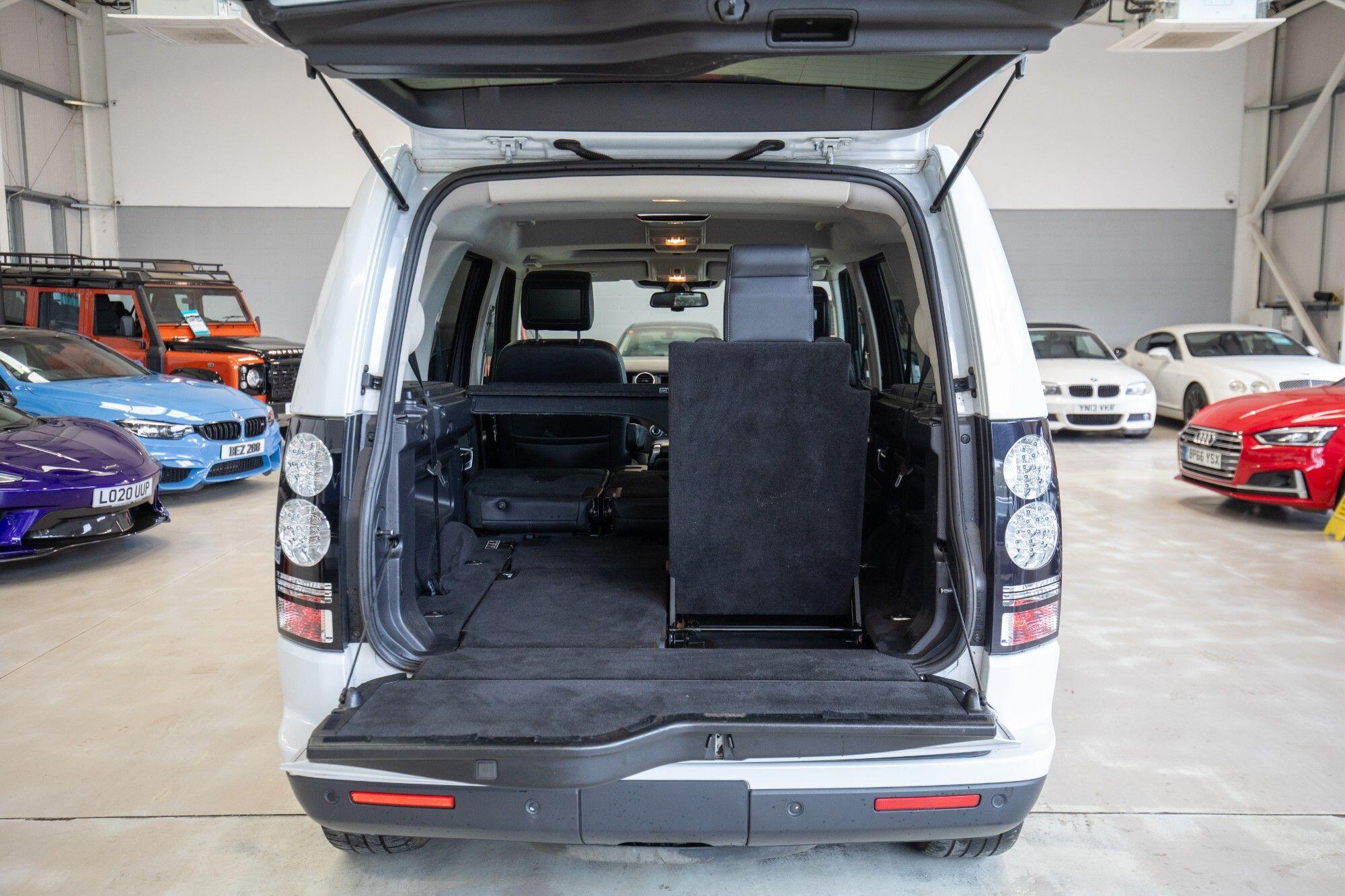 Land Rover Discovery view 43