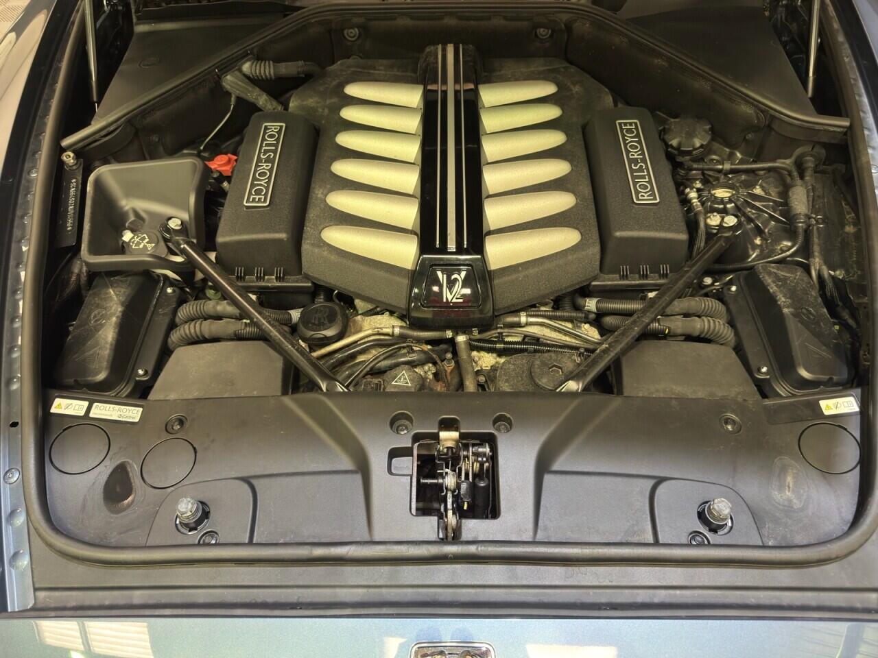 Rolls-Royce Ghost view 22