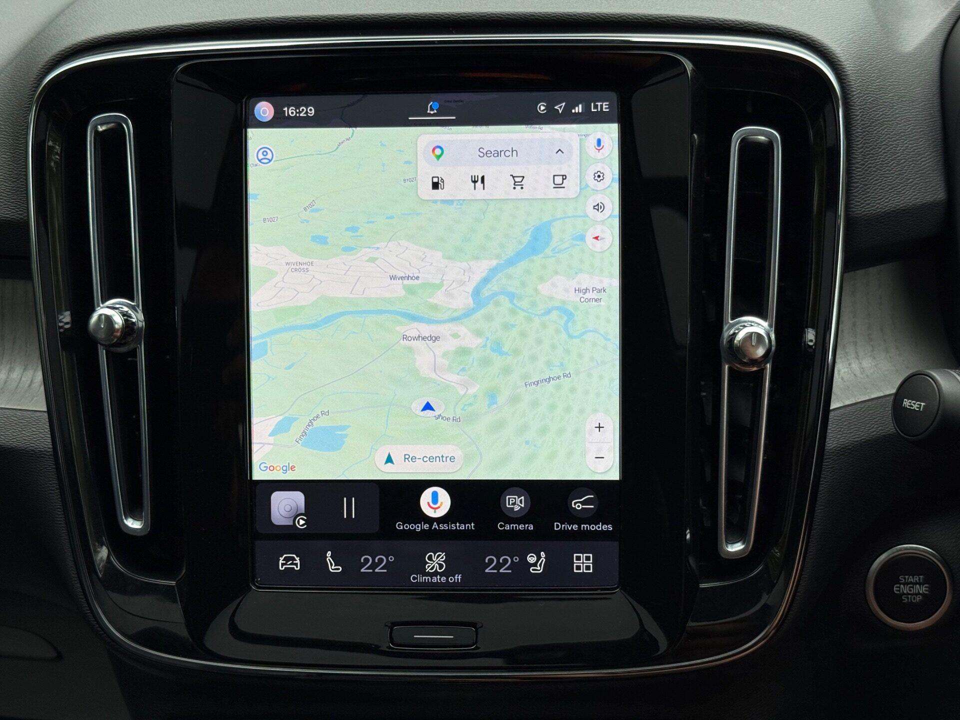Volvo XC40 view 42