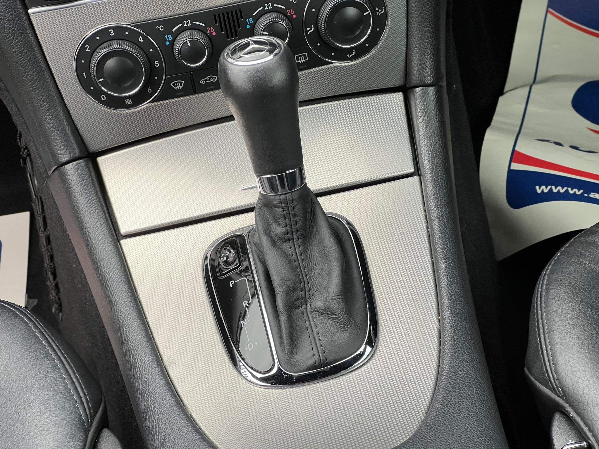 2008 Mercedes-Benz CLK image 18